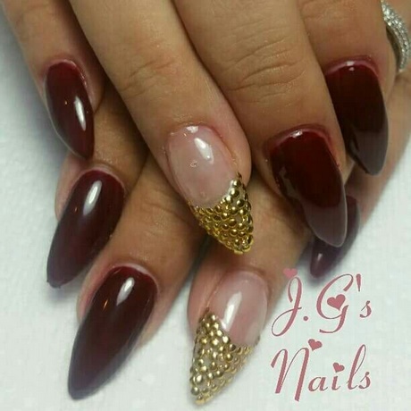 red-and-gold-stiletto-nails-58_9 Unghii stiletto roșii și aurii