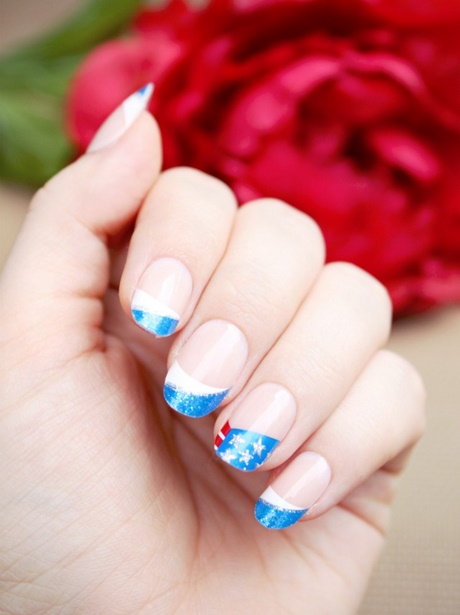 red-white-and-blue-nail-designs-49_13 Modele de unghii alb și albastru roșu