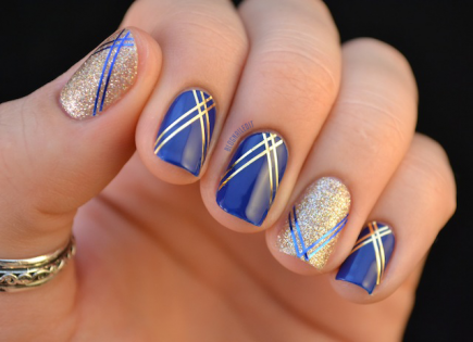 royal-blue-and-silver-nails-62 Unghiile albastre și argintii Regale