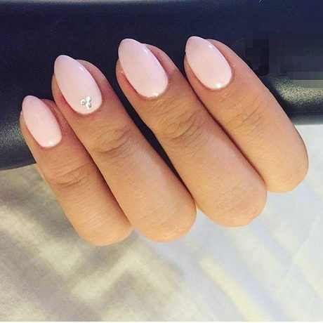 short-almond-nails-40 Unghii scurte de migdale