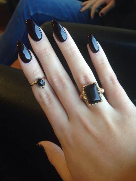 short-pointy-black-nails-73_20 Scurt ascuțite unghiile negre