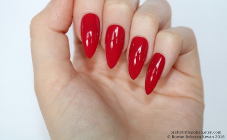 short-red-stiletto-nails-53_2 Unghii scurte de stiletto roșii