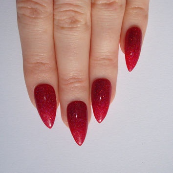 short-red-stiletto-nails-53_5 Unghii scurte de stiletto roșii