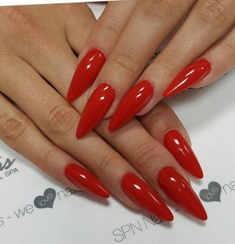 short-red-stiletto-nails-53_9 Unghii scurte de stiletto roșii