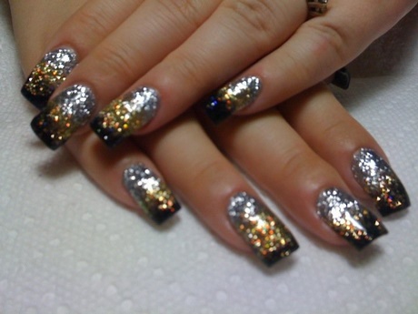 silver-gold-nail-designs-16_19 Modele de unghii de aur de argint