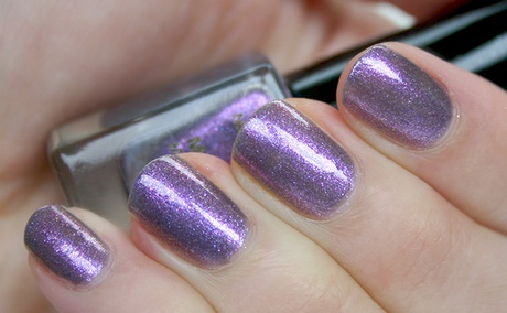 silver-purple-nail-polish-93_12 Lac de unghii violet argintiu