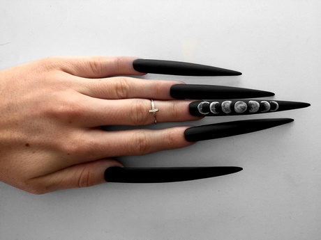 stiletto-matte-black-nails-10_14 Stiletto Unghii negre mat