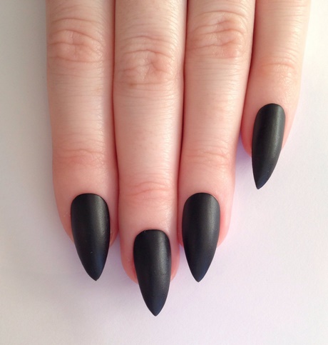 stiletto-matte-black-nails-10_6 Stiletto Unghii negre mat