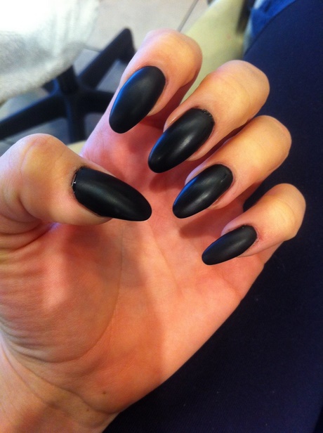stiletto-matte-black-nails-10_9 Stiletto Unghii negre mat
