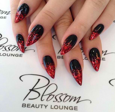 stiletto-nails-black-and-red-59_14 Stiletto Cuie negru și roșu