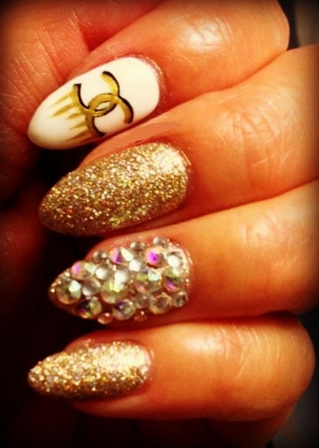 stiletto-nails-gold-55_15 Stiletto Cuie de aur