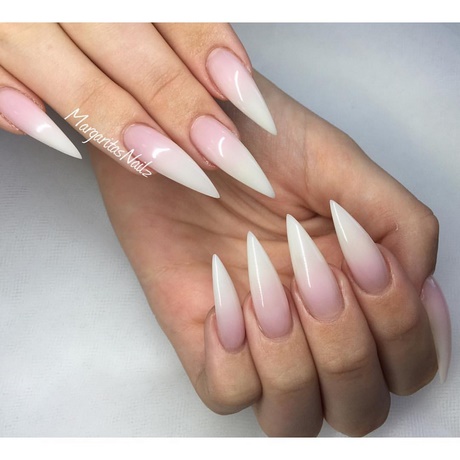 white-acrylic-stiletto-nails-99_6 Unghii stiletto acrilice albe