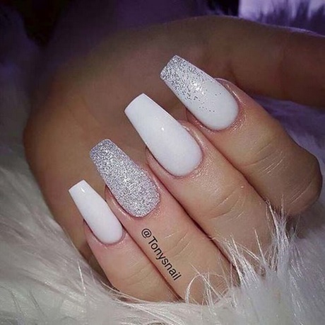 white-and-silver-nails-38_10 Unghii albe și argintii