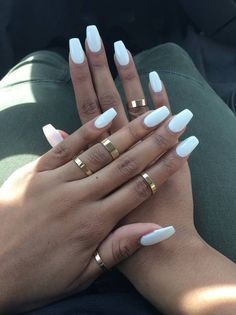 white-matte-nail-designs-11_16 Modele de unghii albe mat