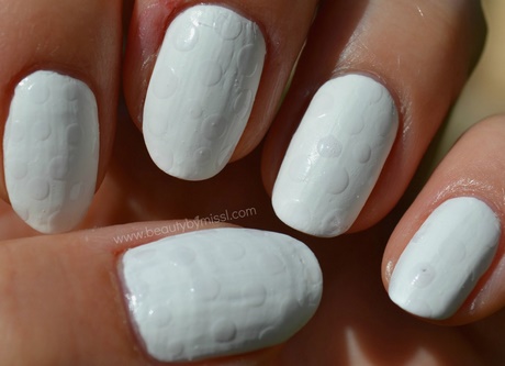 white-matte-nail-designs-11_3 Modele de unghii albe mat