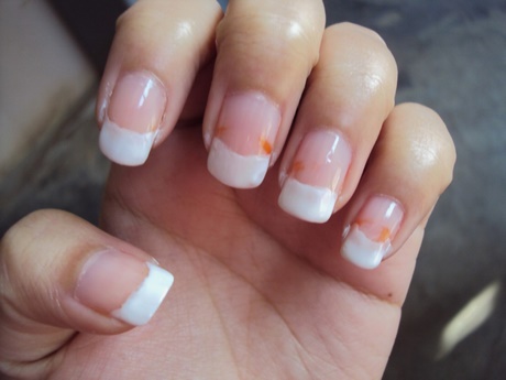white-nail-paint-94_15 Vopsea albă pentru unghii