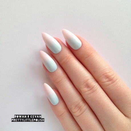 white-pointy-acrylic-nails-32_5 Unghii acrilice albe ascuțite
