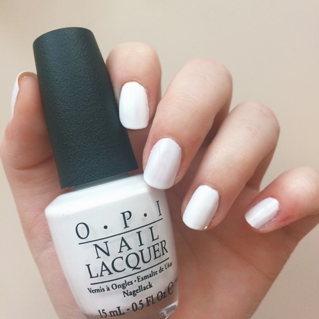 white-polish-nails-34_3 Unghii albe poloneze