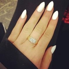 white-short-stiletto-nails-89_4 Alb scurt stiletto Cuie