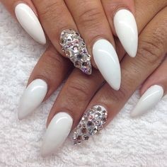 white-stiletto-nail-designs-70_4 Modele de unghii stiletto albe