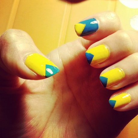 yellow-and-blue-nail-art-86_10 Galben și albastru nail art