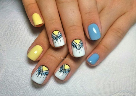 yellow-and-blue-nail-art-86_15 Galben și albastru nail art