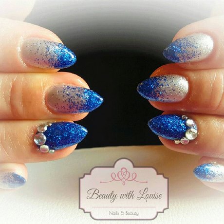 blue-and-glitter-nails-43_4 Unghii albastre și sclipici