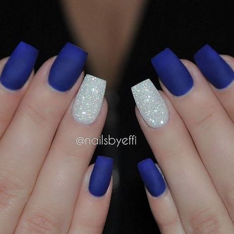 blue-and-glitter-nails-43_9 Unghii albastre și sclipici