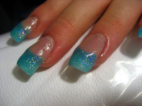 blue-glitter-nail-designs-71_6 Albastru sclipici modele de unghii