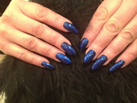 blue-sparkle-acrylic-nails-91_18 Albastru sparkle unghii acrilice