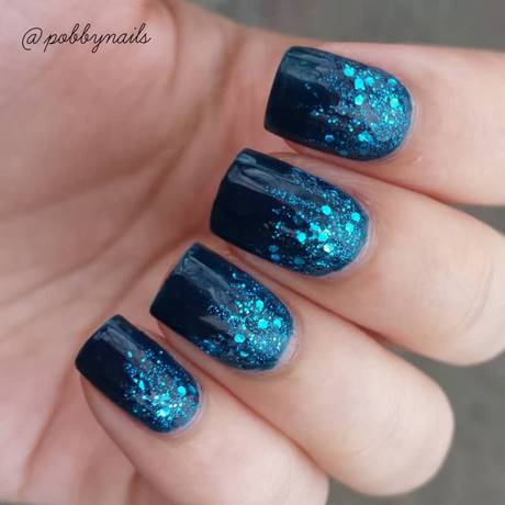 blue-sparkly-nail-designs-60_20 Albastru sparkly unghii modele