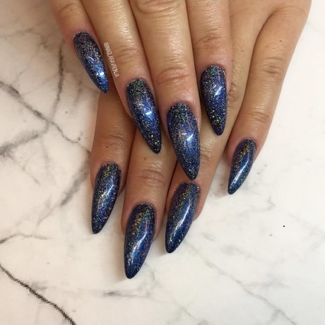 blue-sparkly-nails-00_16 Albastru unghii sclipitoare