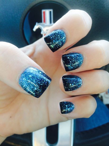 blue-sparkly-nails-00_17 Albastru unghii sclipitoare