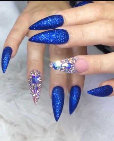 blue-sparkly-nails-00_6 Albastru unghii sclipitoare