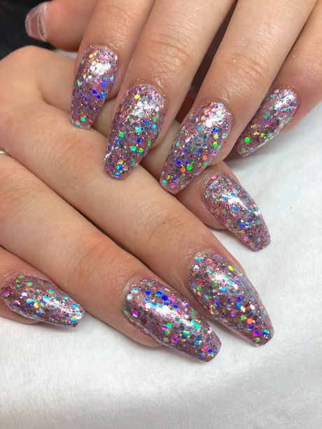 chunky-glitter-nails-01_6 Indesata sclipici Unghii