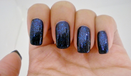 dark-blue-glitter-nails-21_7 Unghii cu sclipici albastru închis