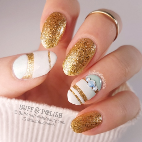 gold-and-glitter-nails-56_10 Unghii de aur și sclipici