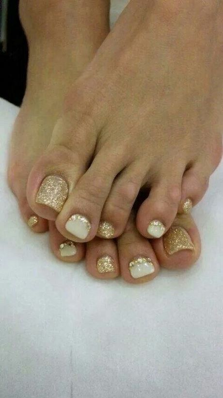 gold-glitter-toe-nails-66 Aur sclipici toe cuie