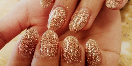 gold-sparkle-nail-polish-07_15 Lac de unghii Gold sparkle