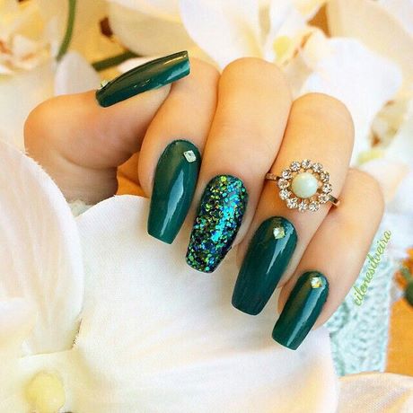 green-glitter-nails-41 Unghii cu sclipici verzi