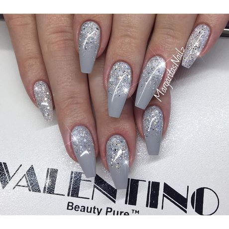 grey-and-silver-nail-designs-53_11 Modele de unghii gri și argint