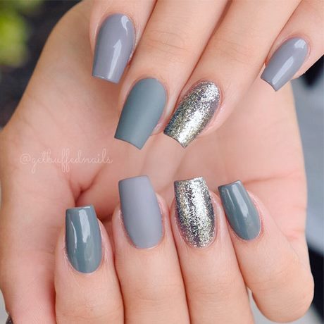grey-and-silver-nail-designs-53_3 Modele de unghii gri și argint