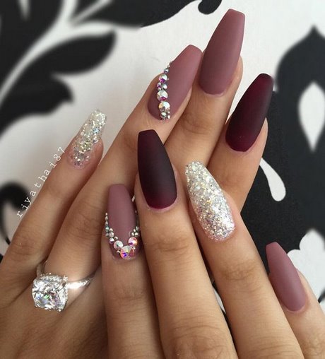 nails-one-glitter-15_19 Cuie unul sclipici