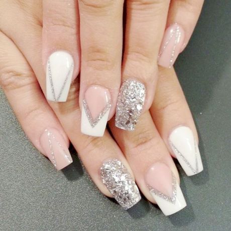 nails-white-glitter-09_9 Unghii sclipici alb