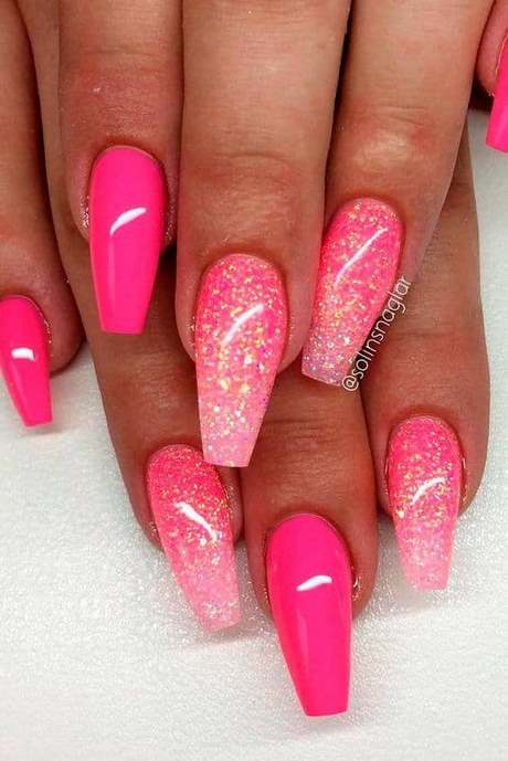 pink-and-glitter-nails-64_12 Unghii roz și sclipici