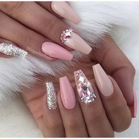 pink-and-glitter-nails-64_6 Unghii roz și sclipici