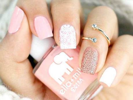 pink-and-white-glitter-nails-72_16 Roz și alb sclipici Unghii