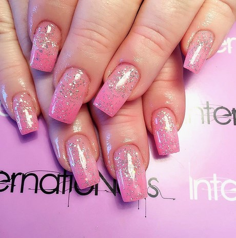 pink-glitter-nail-ideas-24_12 Idei de unghii cu sclipici roz