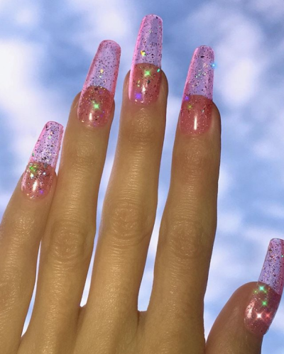 pink-nails-glitter-70 Unghii roz sclipici