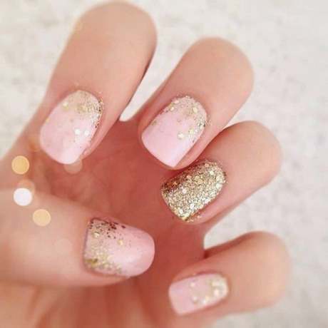 pink-nails-with-gold-glitter-83_5 Unghii roz cu sclipici de aur